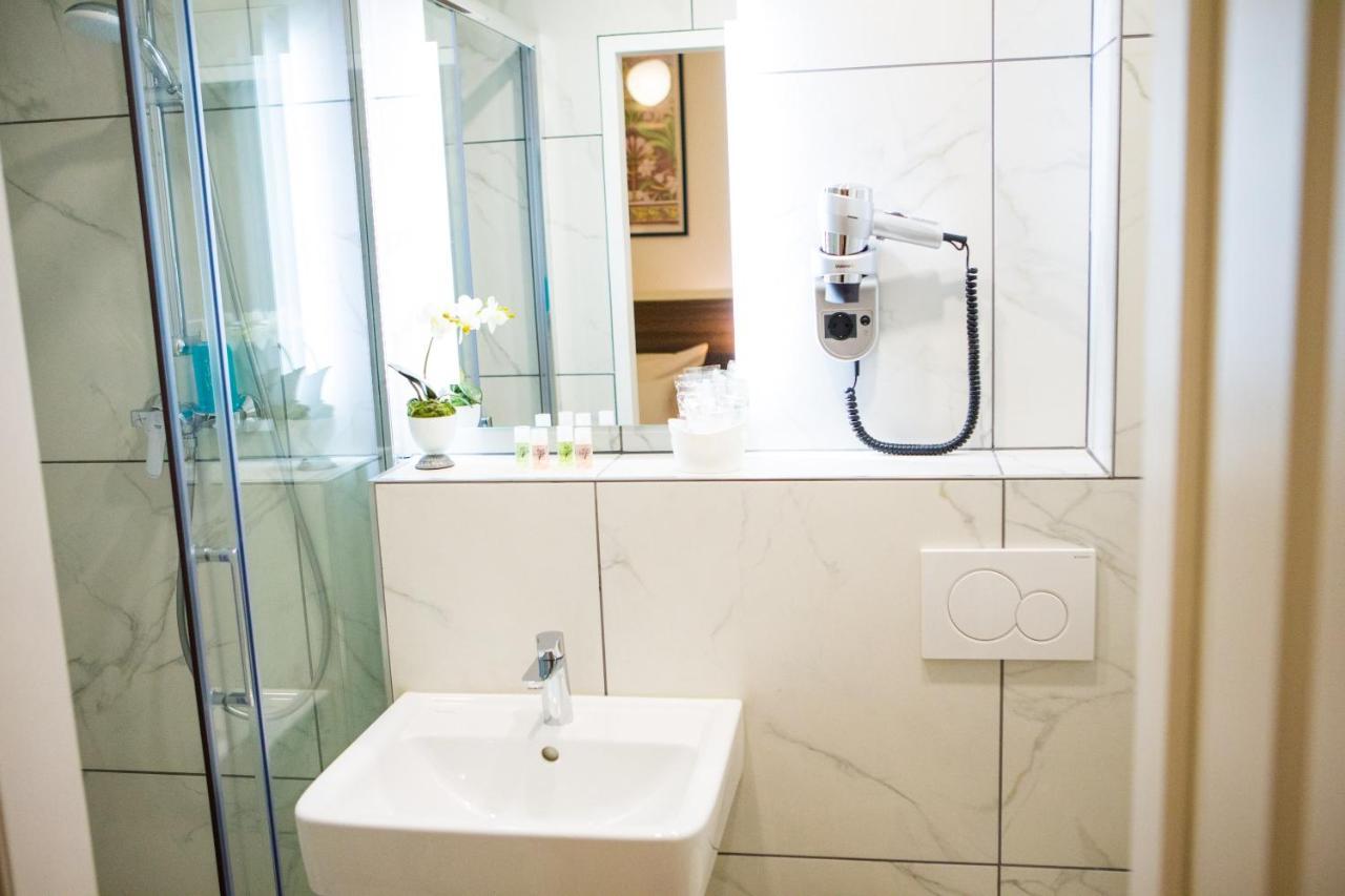 Private Central Vienna I Self Check In Ngoại thất bức ảnh